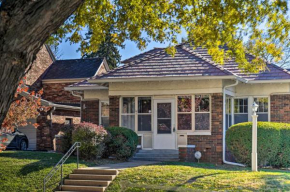 Twin Ridge Omaha House with Screened-In Porch